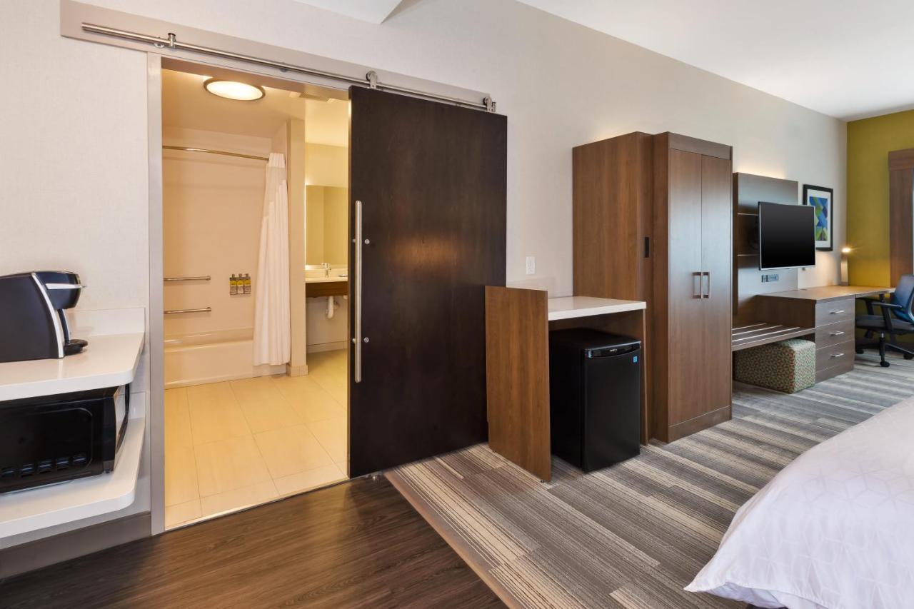 Holiday Inn Express & Suites - Milan - Sandusky Area By Ihg Экстерьер фото