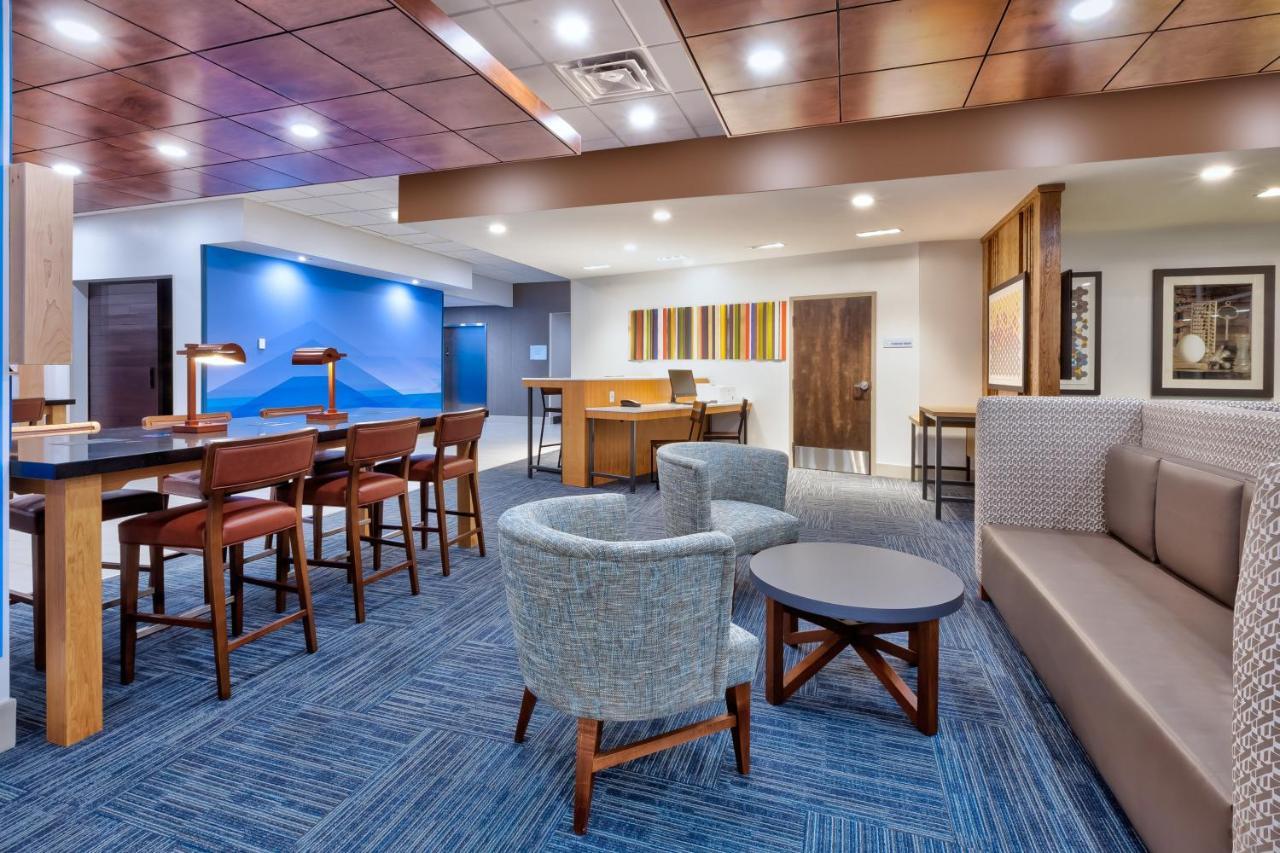 Holiday Inn Express & Suites - Milan - Sandusky Area By Ihg Экстерьер фото