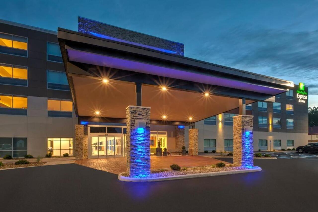 Holiday Inn Express & Suites - Milan - Sandusky Area By Ihg Экстерьер фото